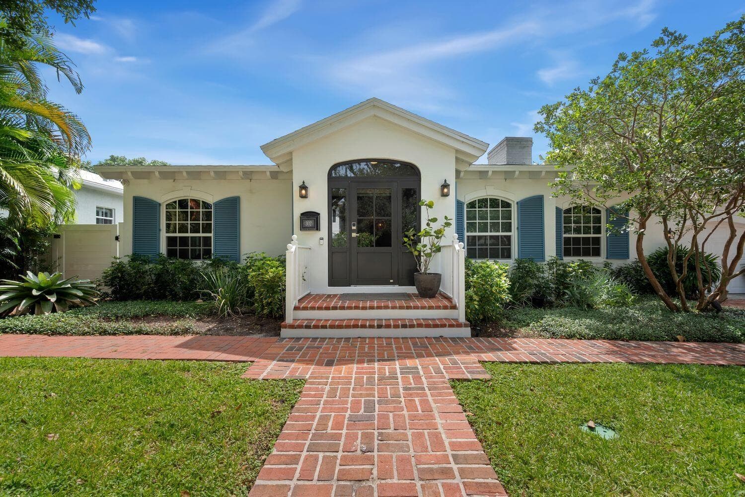 302 NW 16th Street, Delray Beach FL 33444 photo 2