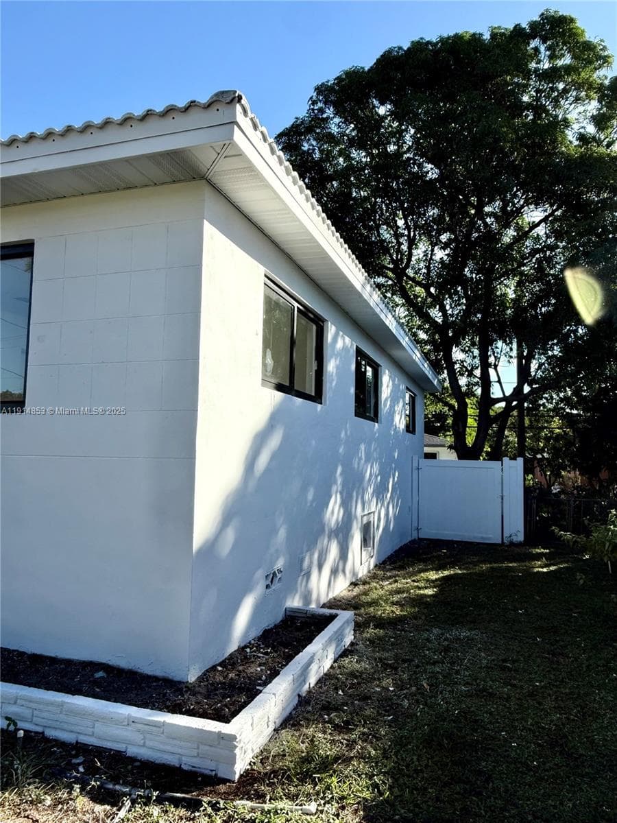 12615 N Miami Ave # 12615, North Miami FL 33168 photo 3