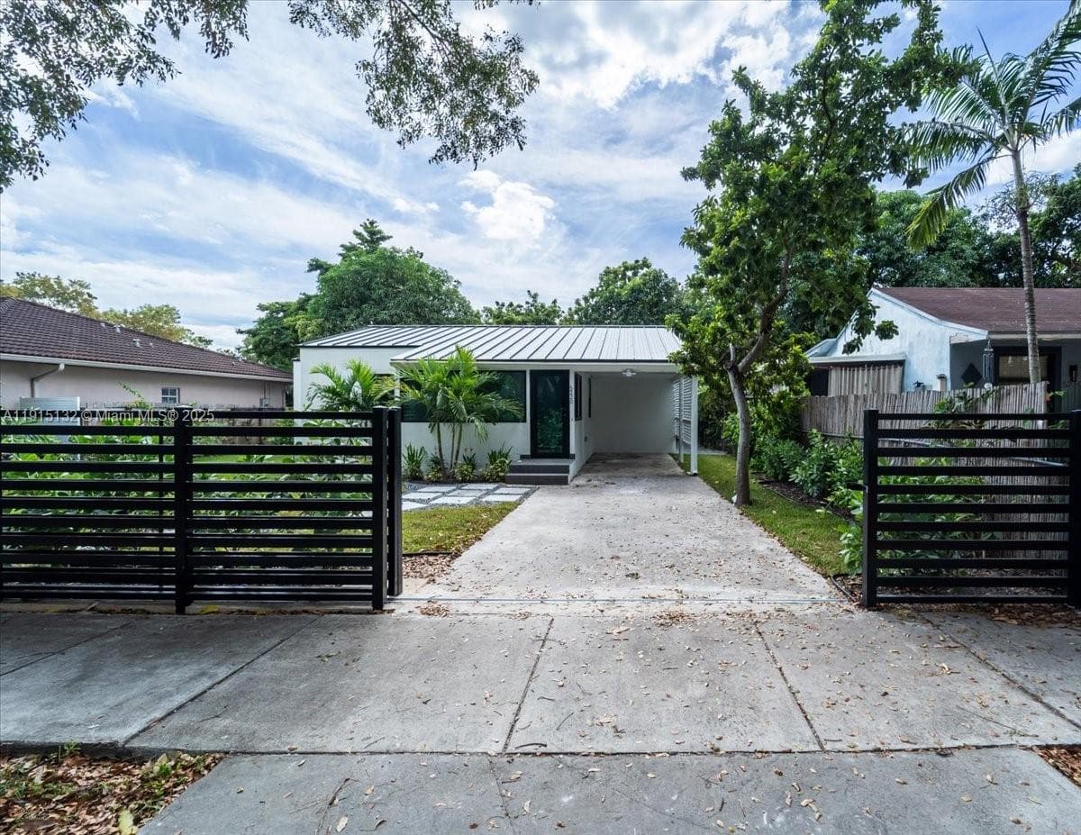 5220 SW 6 ST, Miami FL 33134