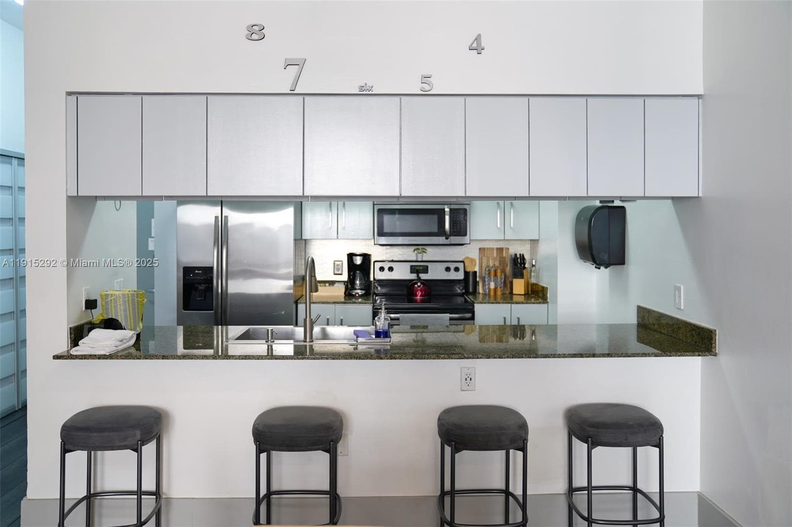 1200 Brickell Bay Dr # 1406, Miami FL 33131 photo 5