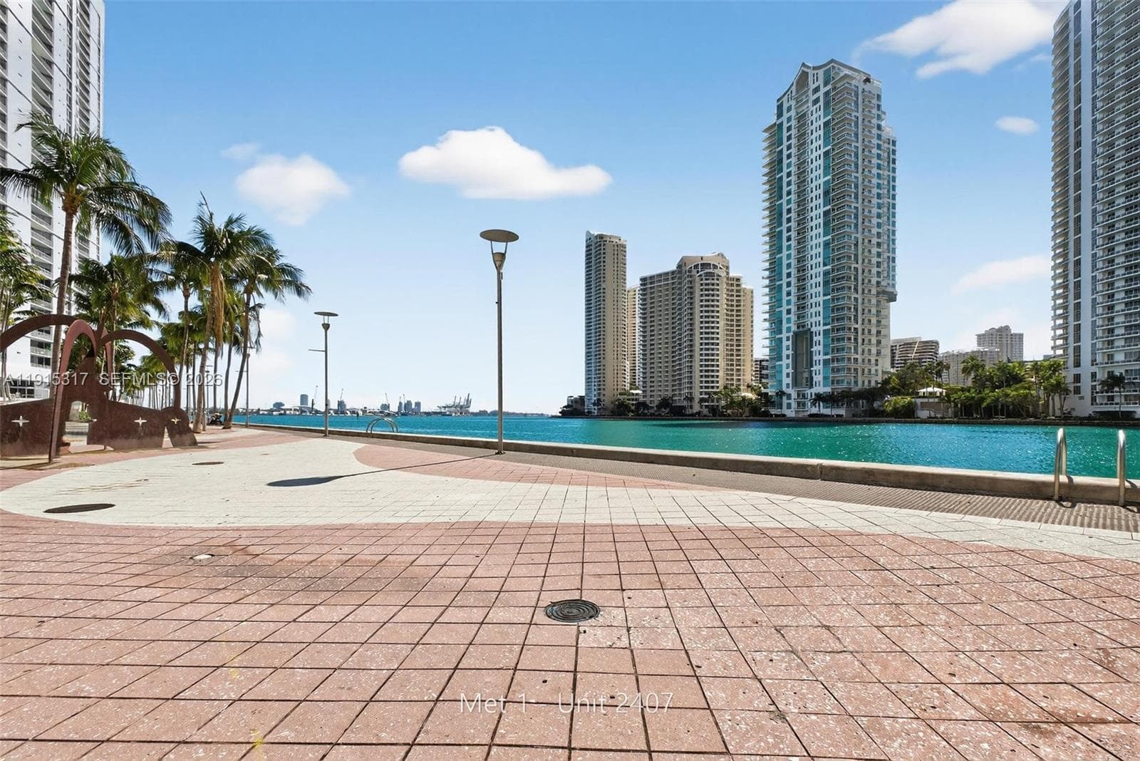 300 S Biscayne Blvd # T-2407, Miami FL 33131 photo 3