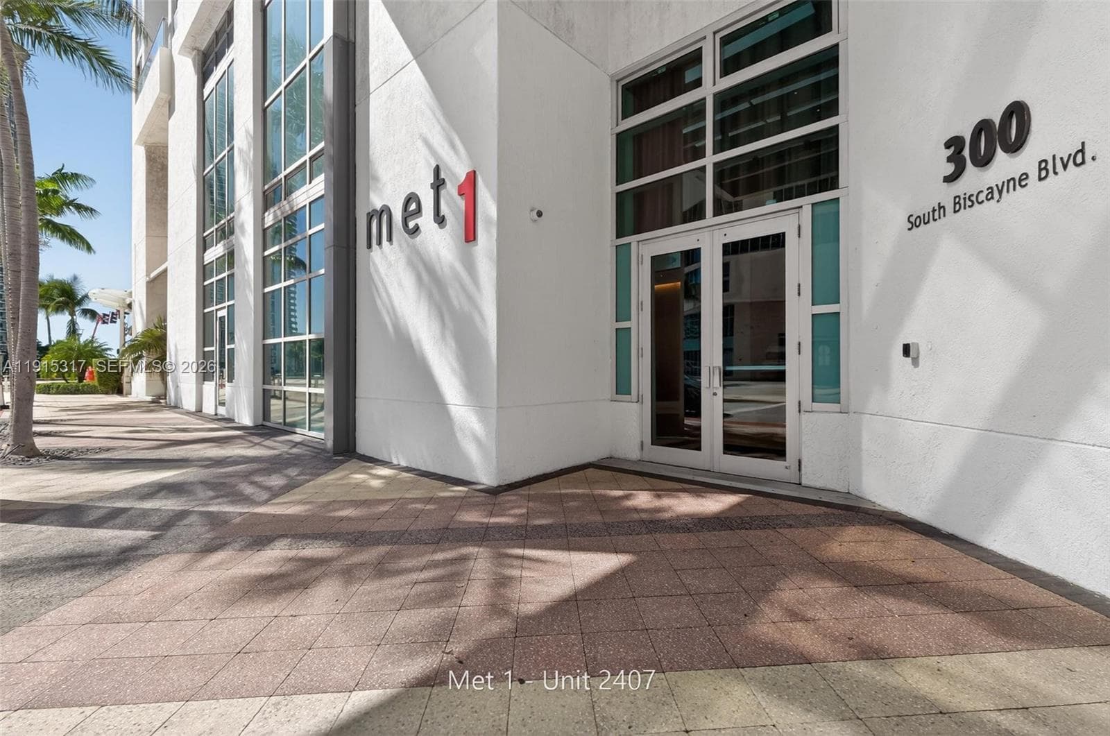 300 S Biscayne Blvd # T-2407, Miami FL 33131 photo 4