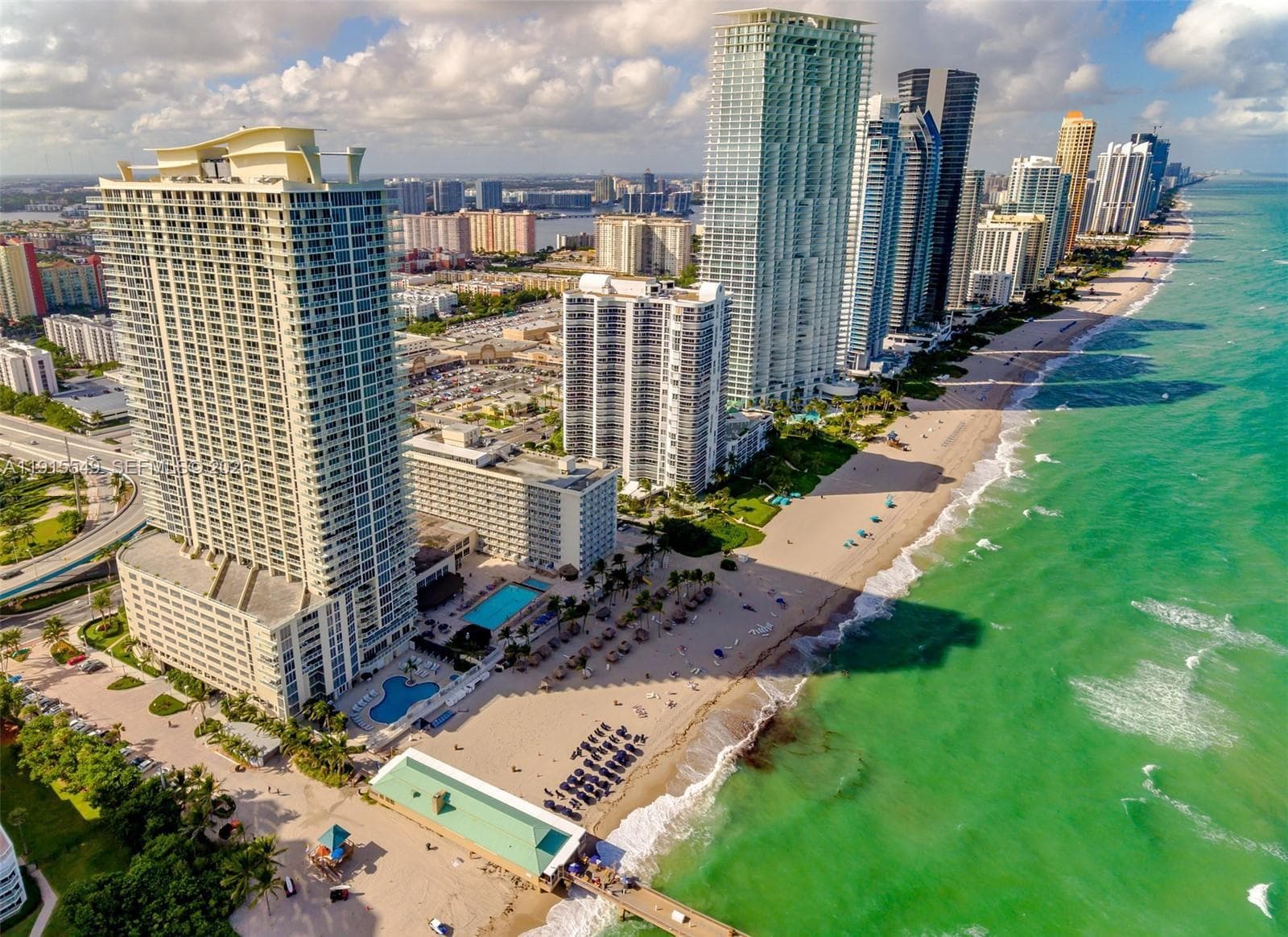 16699 Collins Ave # 1105, Sunny Isles Beach FL 33160