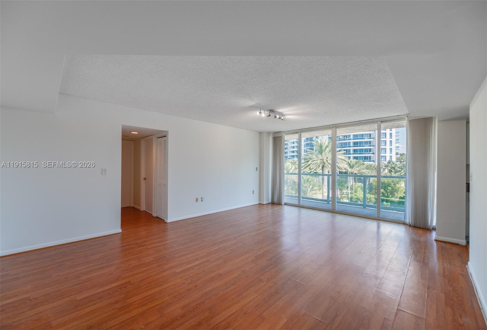 5900 Collins Ave # 506, Miami Beach FL 33140 photo 3
