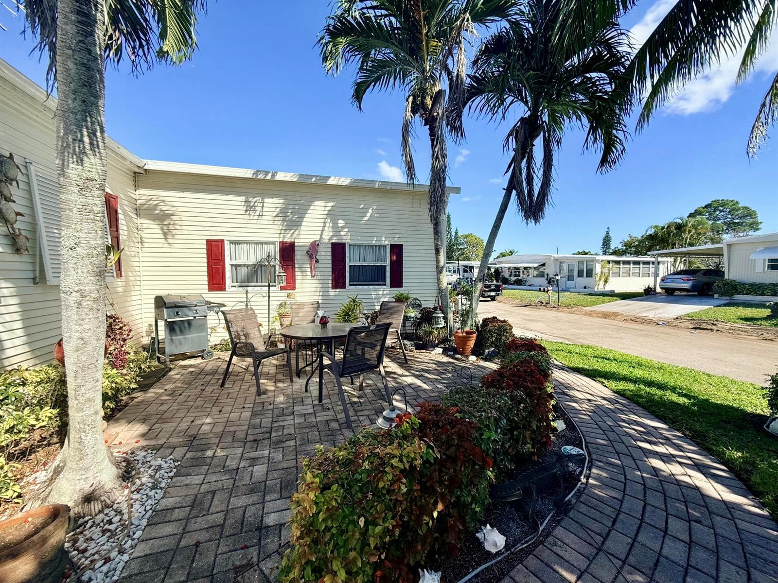 6403 Birch Lane, Lantana FL 33462 photo 4