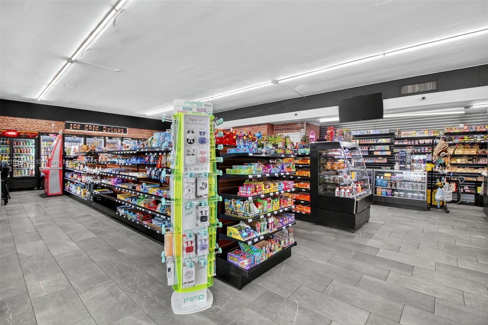 Convenience S/Smoke Shop Store & Smoke Shop For Sale, Miami FL 33126