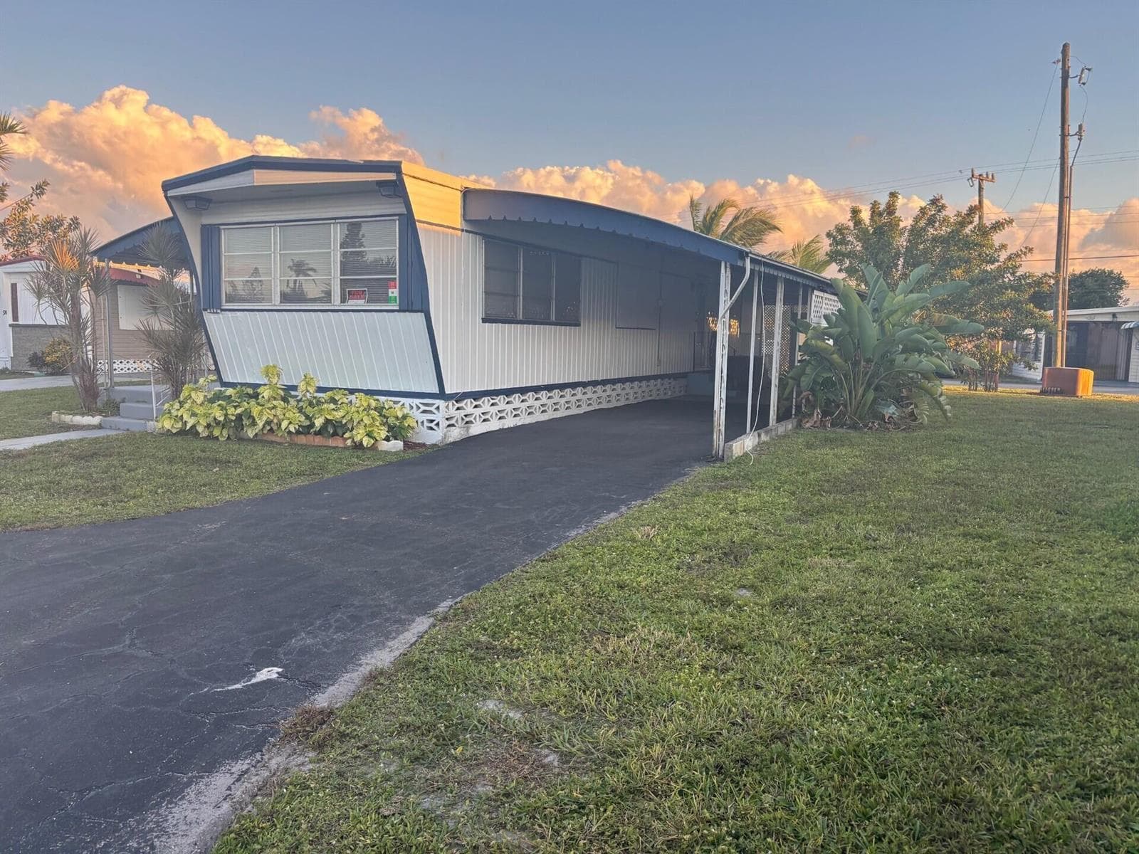 562 NE 47th St, Lot 393, Deerfield Beach FL 33064 photo 2