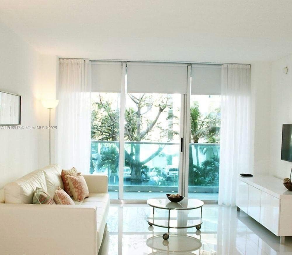 4001 S Ocean Dr # 2H, Hollywood FL 33019
