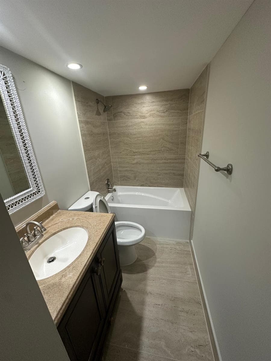 4374 NW 9th Avenue # 3b, Deerfield Beach FL 33064 photo 2