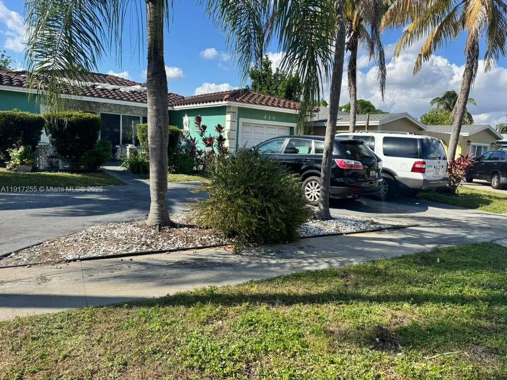 820 SW 49th Ter, Margate FL 33068