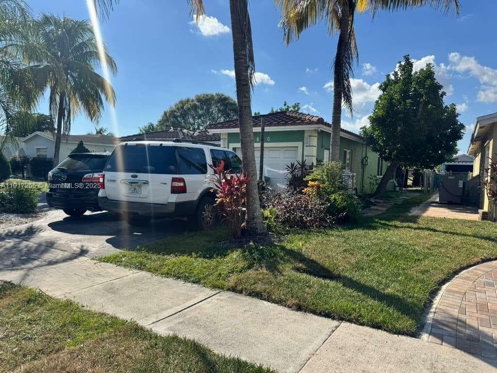 820 SW 49th Ter, Margate FL 33068 photo 4