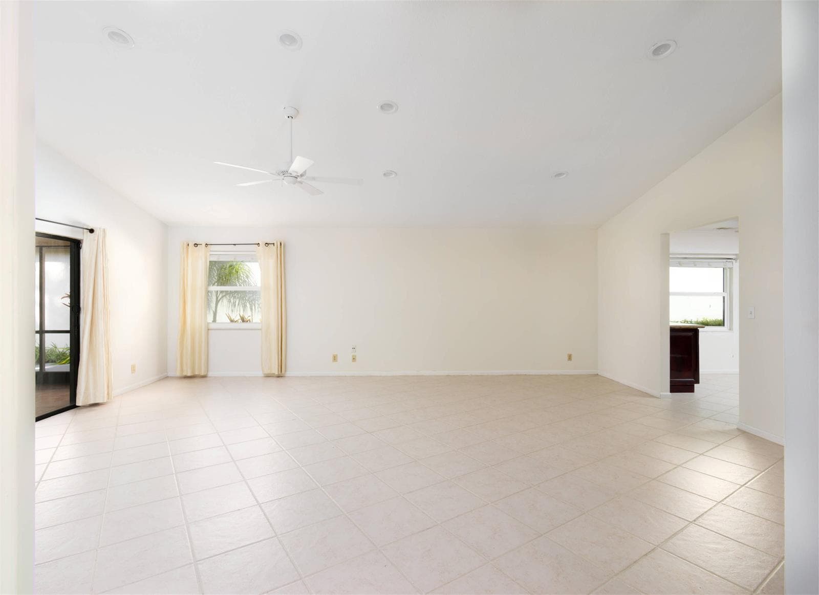 48 Ironwood Way N, Palm Beach Gardens FL 33418 photo 5