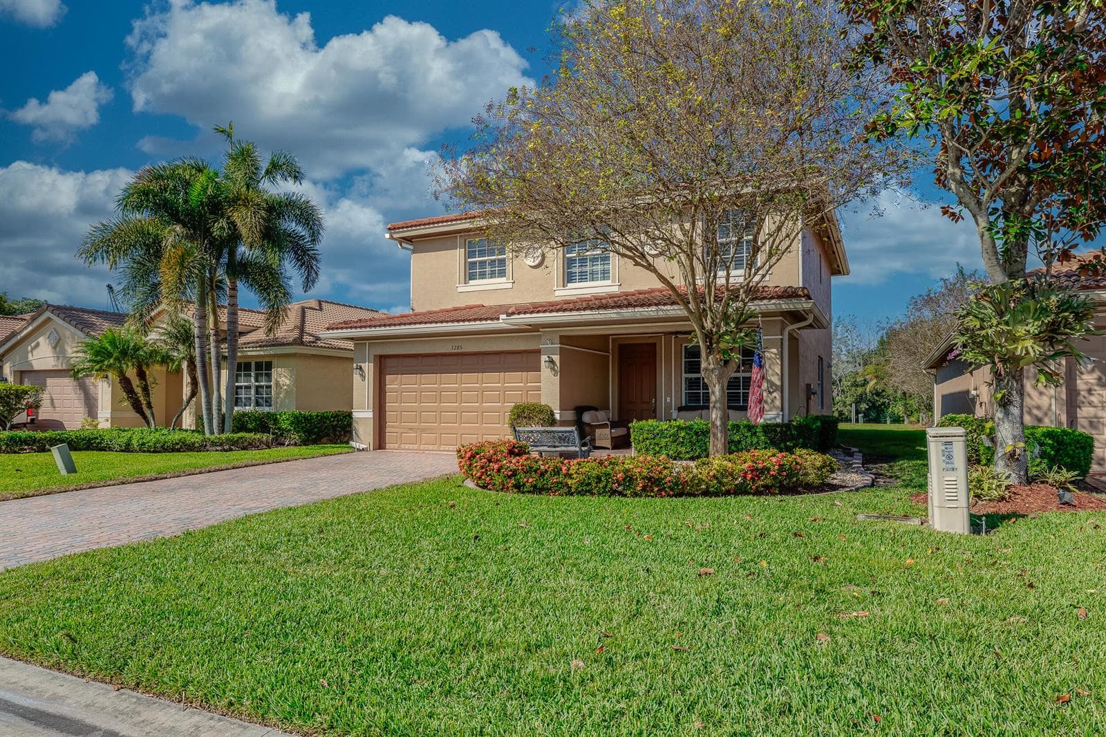 3285 SW Porpoise Circle, Stuart FL 34997 photo 2