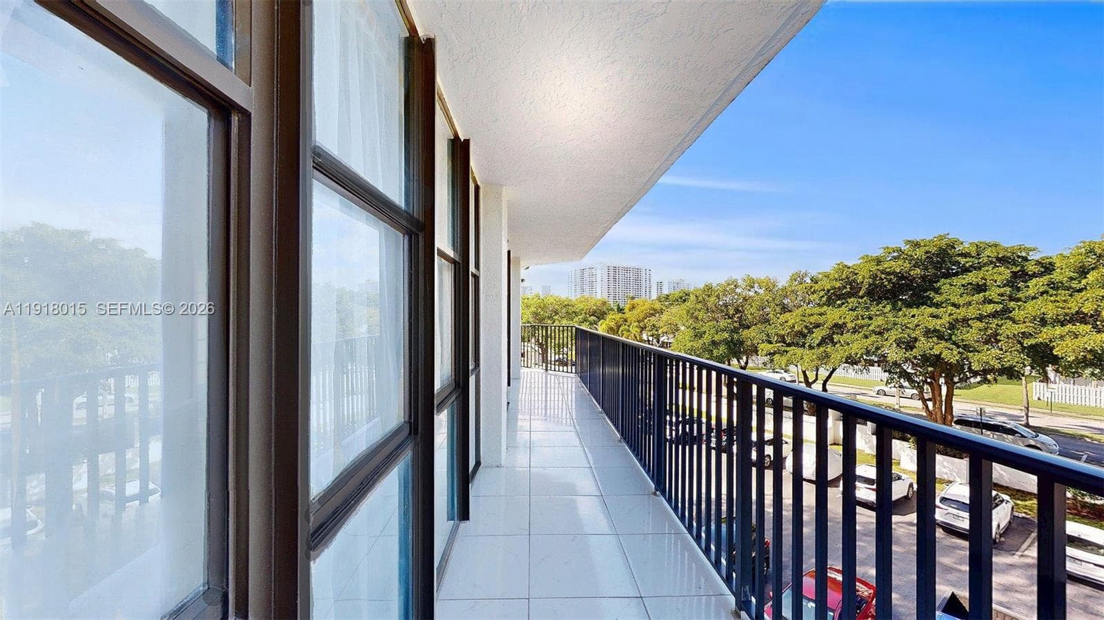 1000 Parkview Dr # 431, Hallandale Beach FL 33009 photo 4