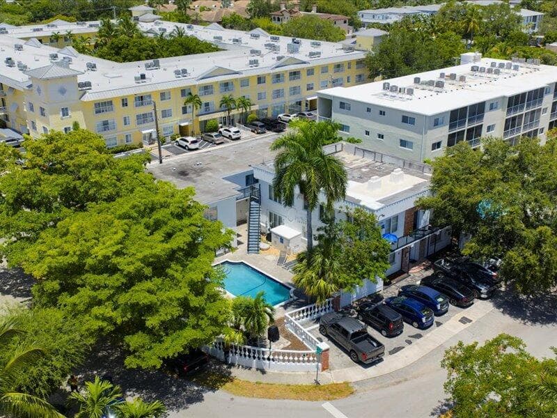 105 NE 16th Terrace, Fort Lauderdale FL 33301 photo 2