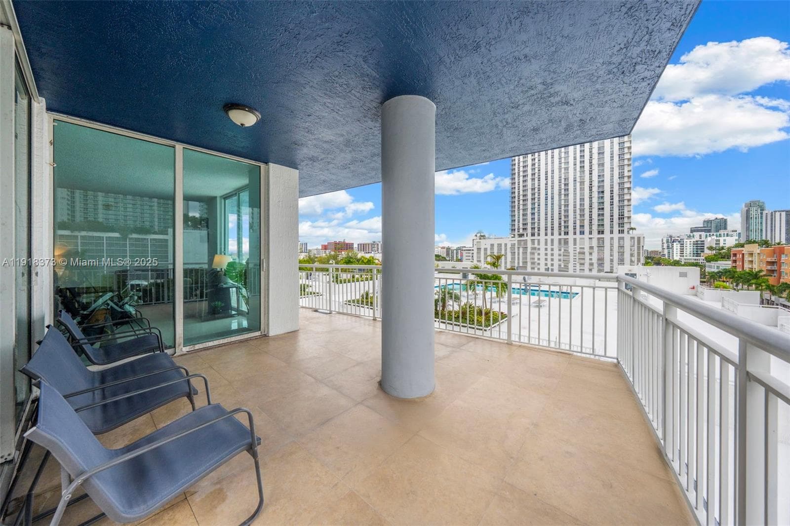 275 NE 18th St # 708, Miami, FL 33132 photo 5