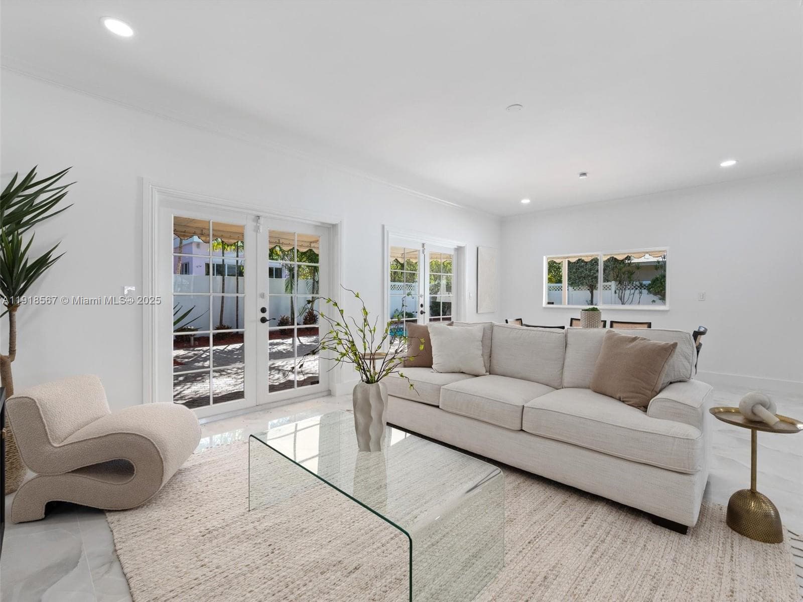 2764 NE 35th St, Fort Lauderdale FL 33306 photo 3