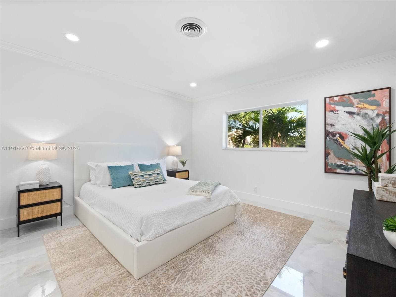 2764 NE 35th St, Fort Lauderdale FL 33306 photo 4