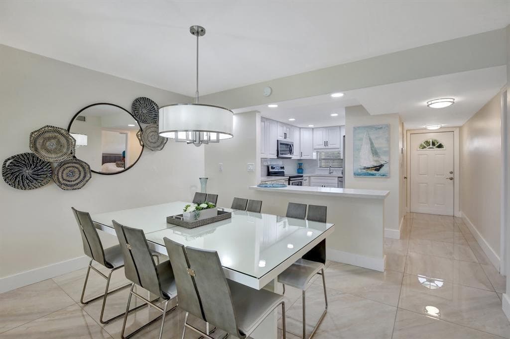 9720 S Hollybrook Lake Drive # 204, Pembroke Pines FL 33025 photo 4