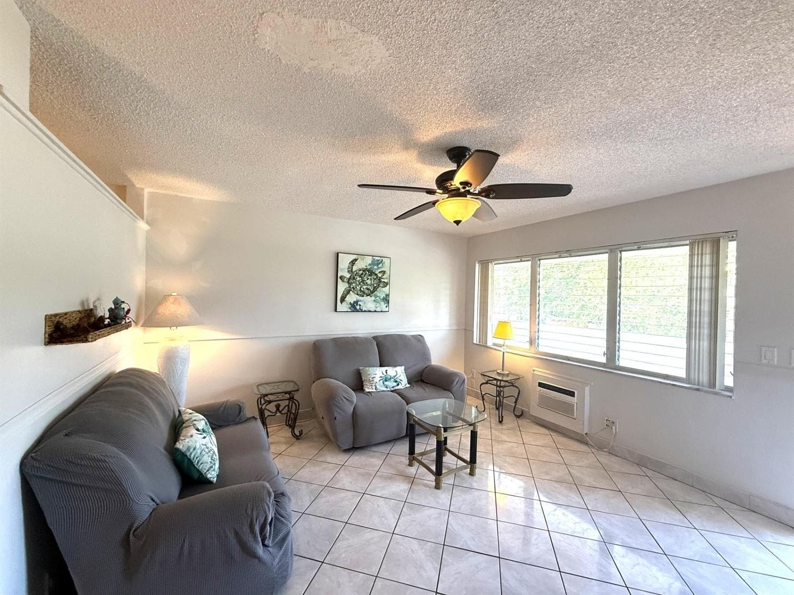 900 SW 10th Terrace, Hallandale Beach FL 33009 photo 4