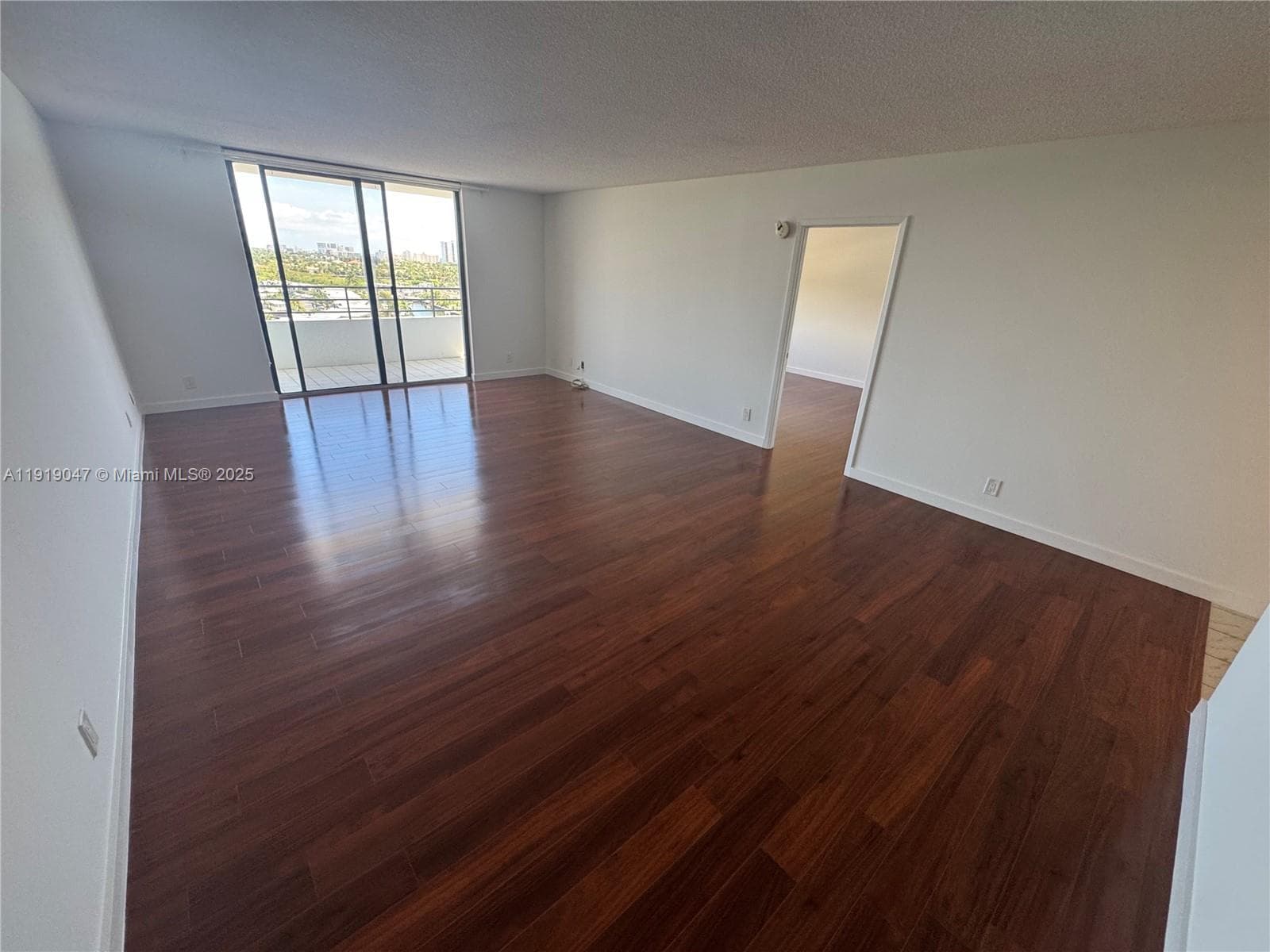 2500 Parkview Dr # 1109, Hallandale Beach FL 33009 photo 3