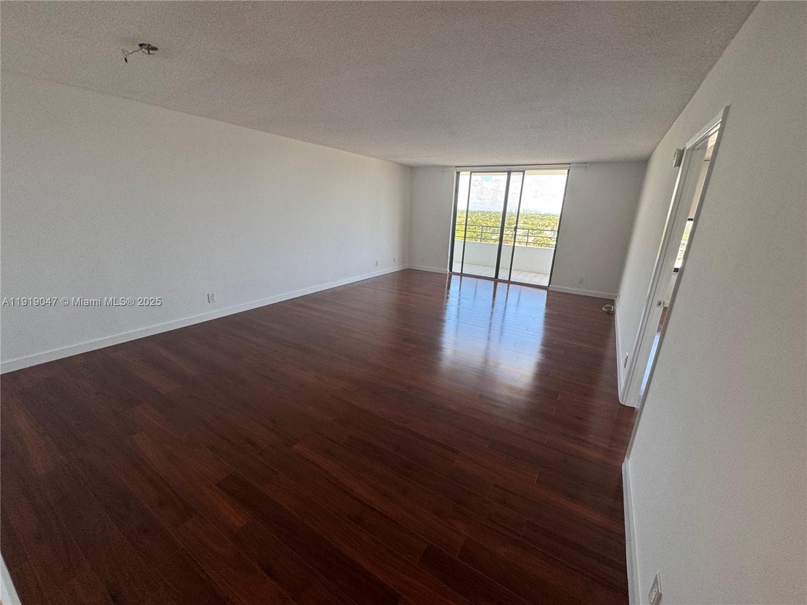 2500 Parkview Dr # 1109, Hallandale Beach FL 33009 photo 4