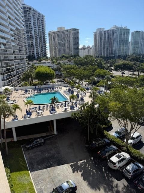 3701 N Country Club Dr # 706, Aventura FL 33180