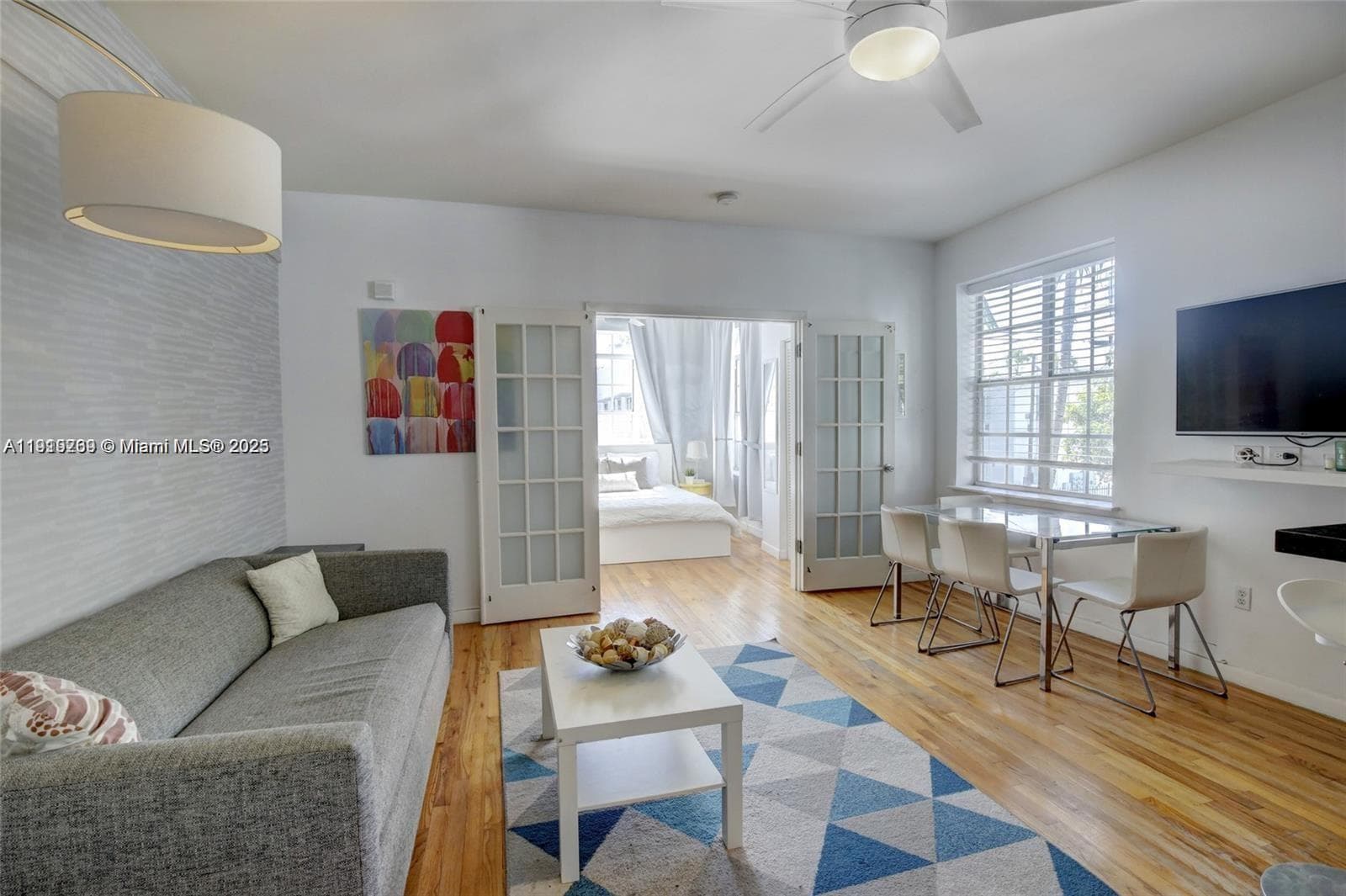 1127 Euclid Ave # 206, Miami Beach FL 33139 photo 2