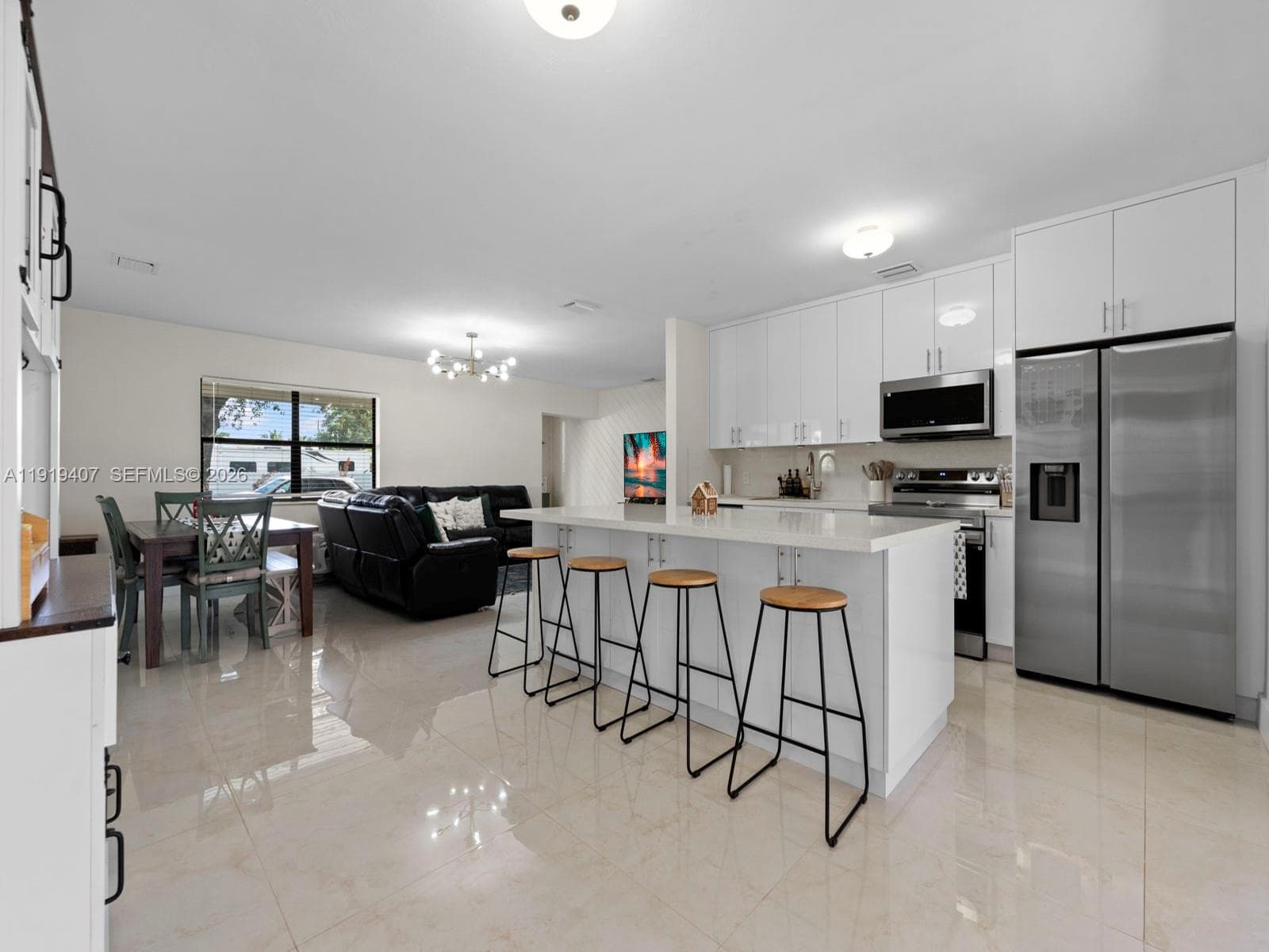 1562 NW 8th Ave, Homestead FL 33030 photo 5