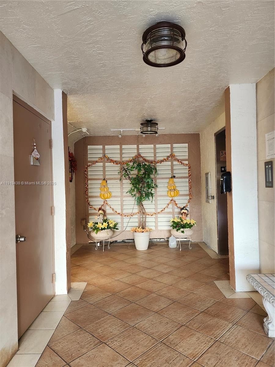 7852 Trent Dr # 206, Tamarac FL 33321 photo 2