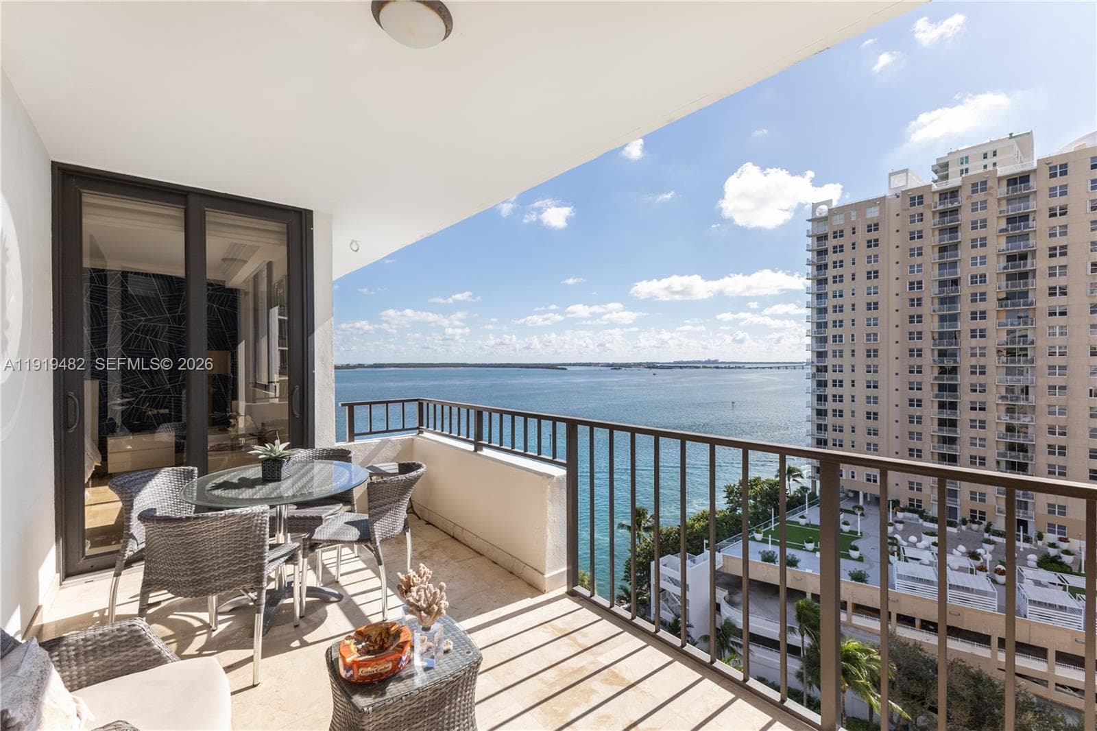 520 Brickell Key Dr # A1207, Miami FL 33131