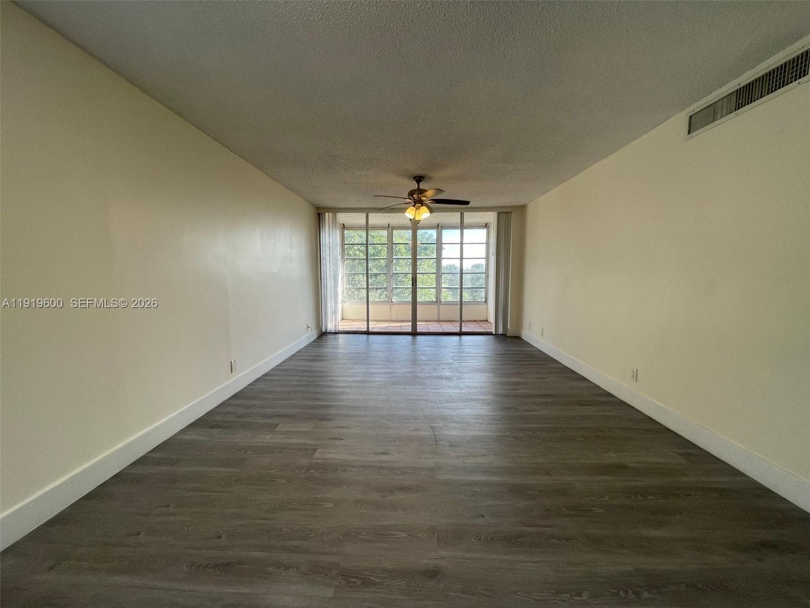 9471 Evergreen Pl # 401, Davie FL 33324 photo 5