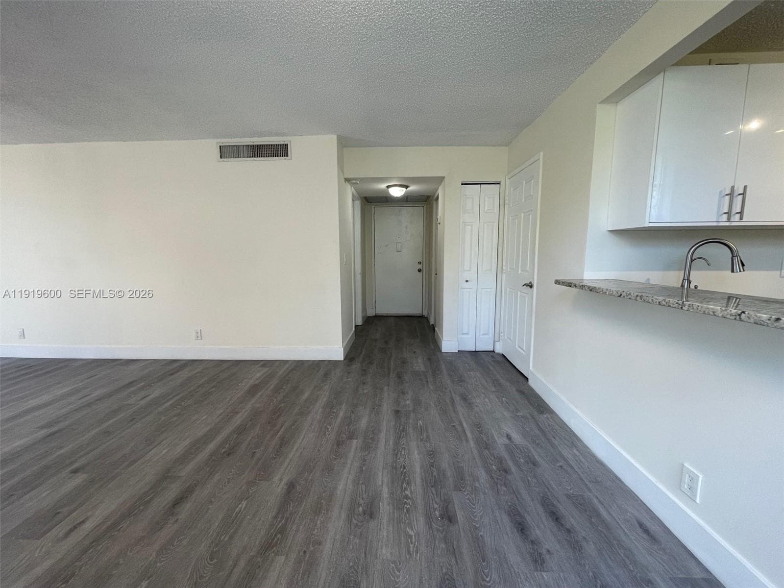 9471 Evergreen Pl # 401, Davie FL 33324 photo 4