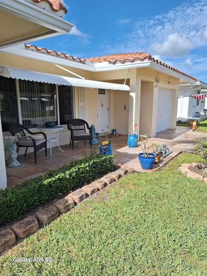 5803 NW 86th Ter, Tamarac FL 33321 photo 2