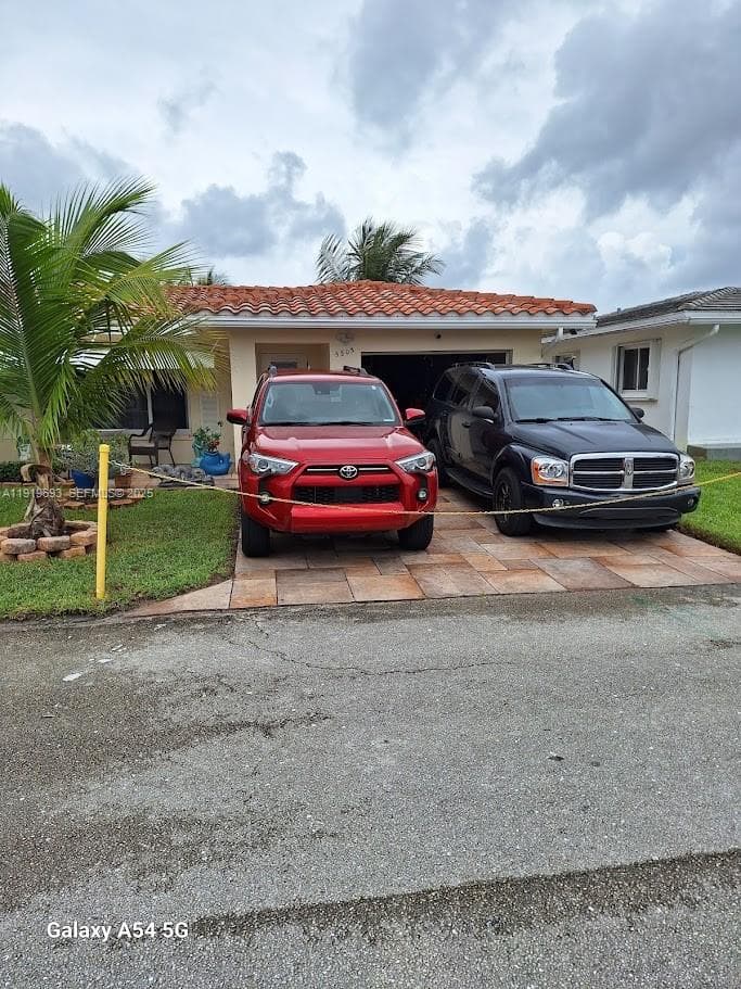 5803 NW 86th Ter, Tamarac FL 33321 photo 4