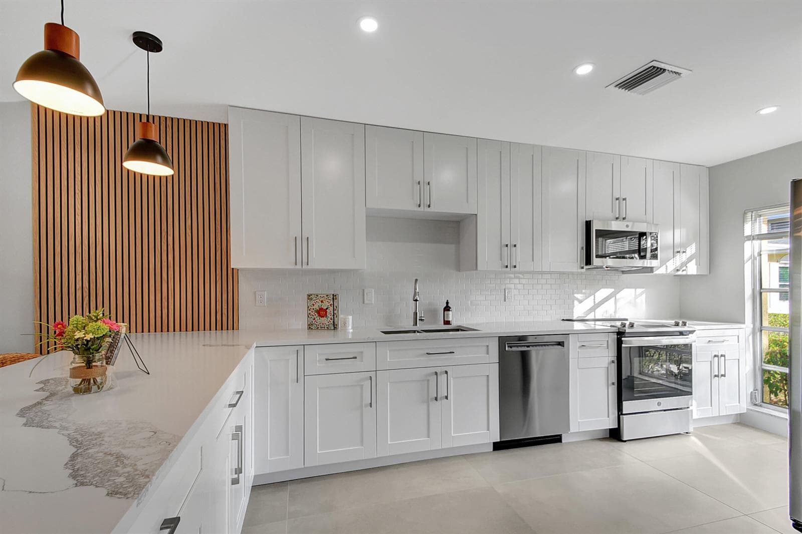 13602 Via Flora Apt C, Delray Beach FL 33484 photo 2