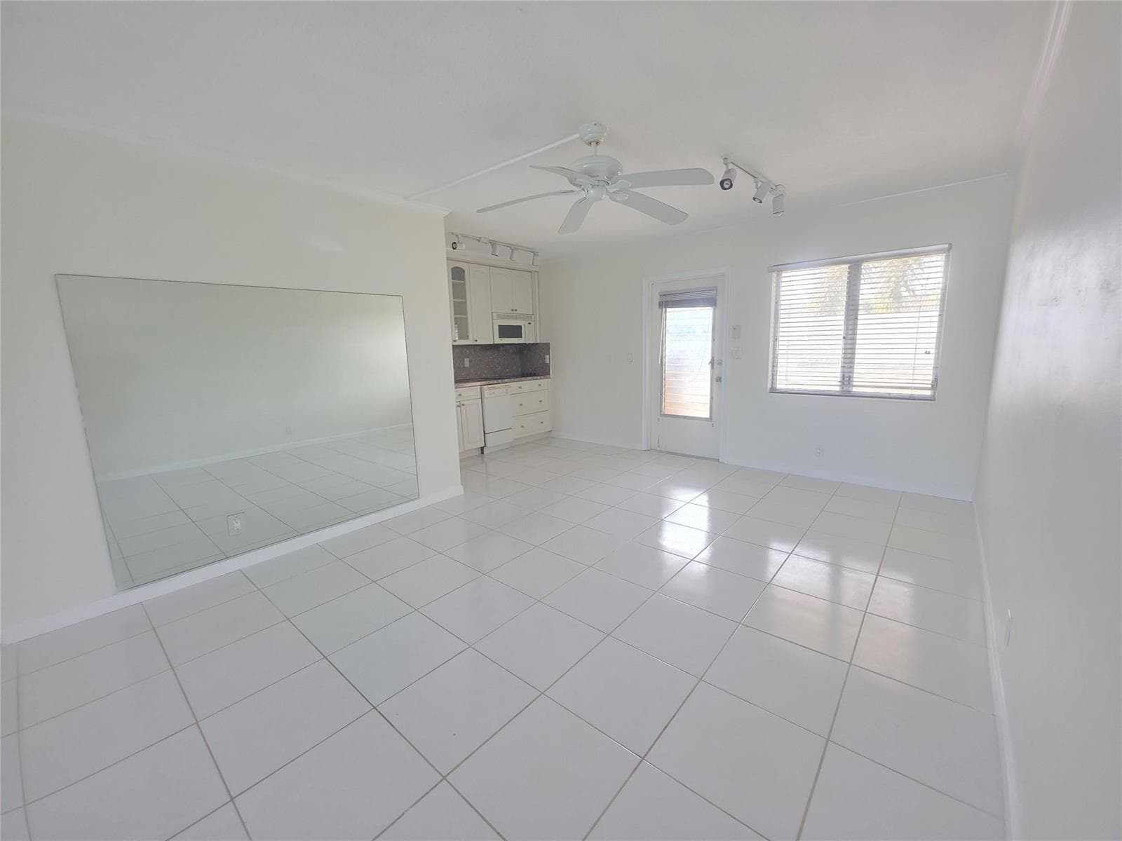 2131 NE 42nd Court # 209e, Lighthouse Point FL 33064 photo 4