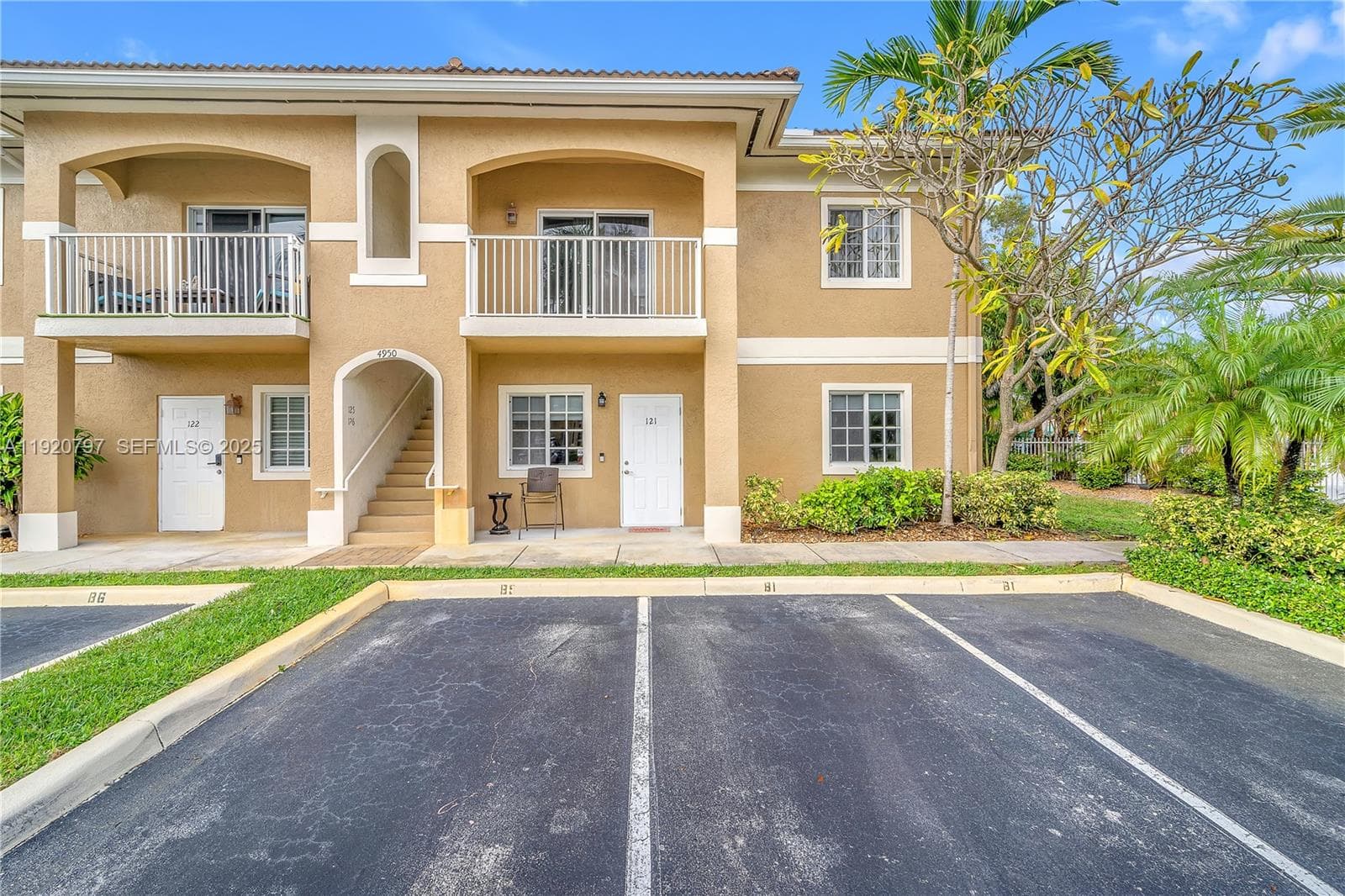 4950 Washington St # 1, Hollywood FL 33021 photo 2