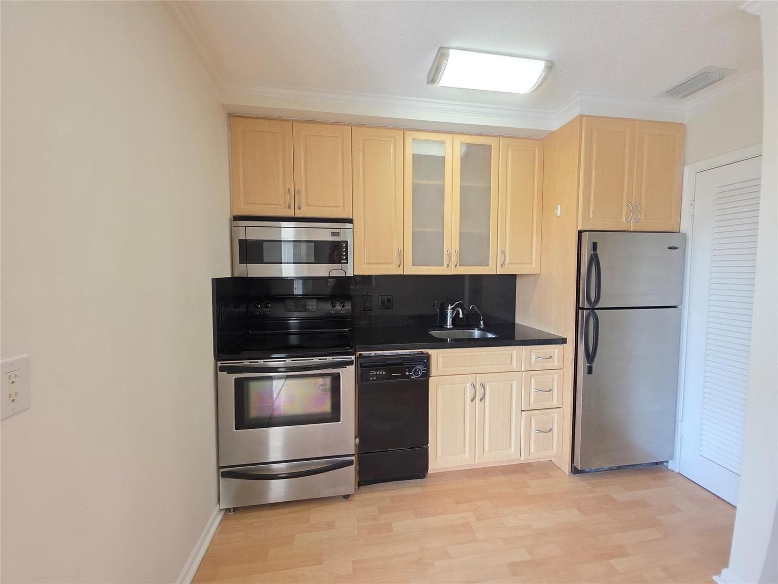 2131 NE 42nd Court # 208e, Lighthouse Point FL 33064 photo 5