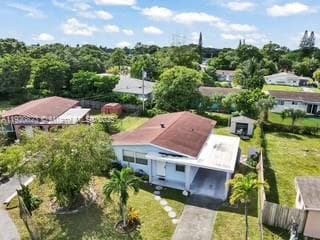 1041 NW 24th Ter, Fort Lauderdale FL 33311 photo 3