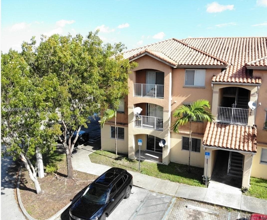 17622 NW 25th Ave # 101, Miami Gardens FL 33056 photo 2