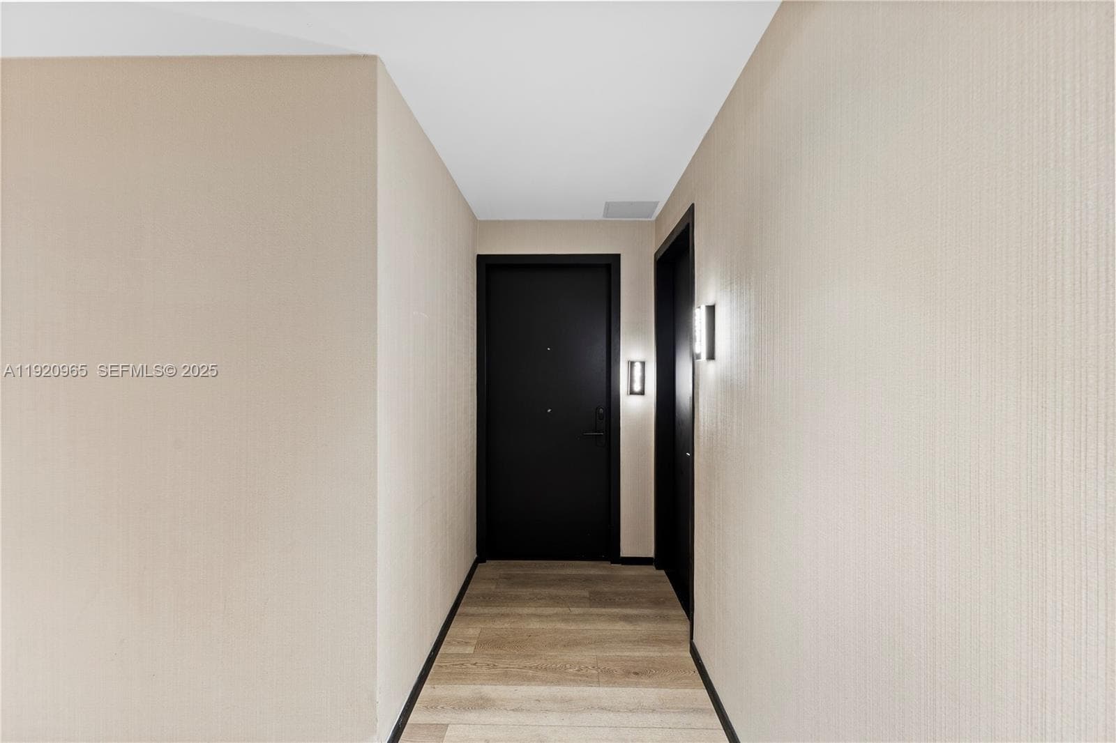 398 NE 5th St # 3515, Miami FL 33132 photo 3