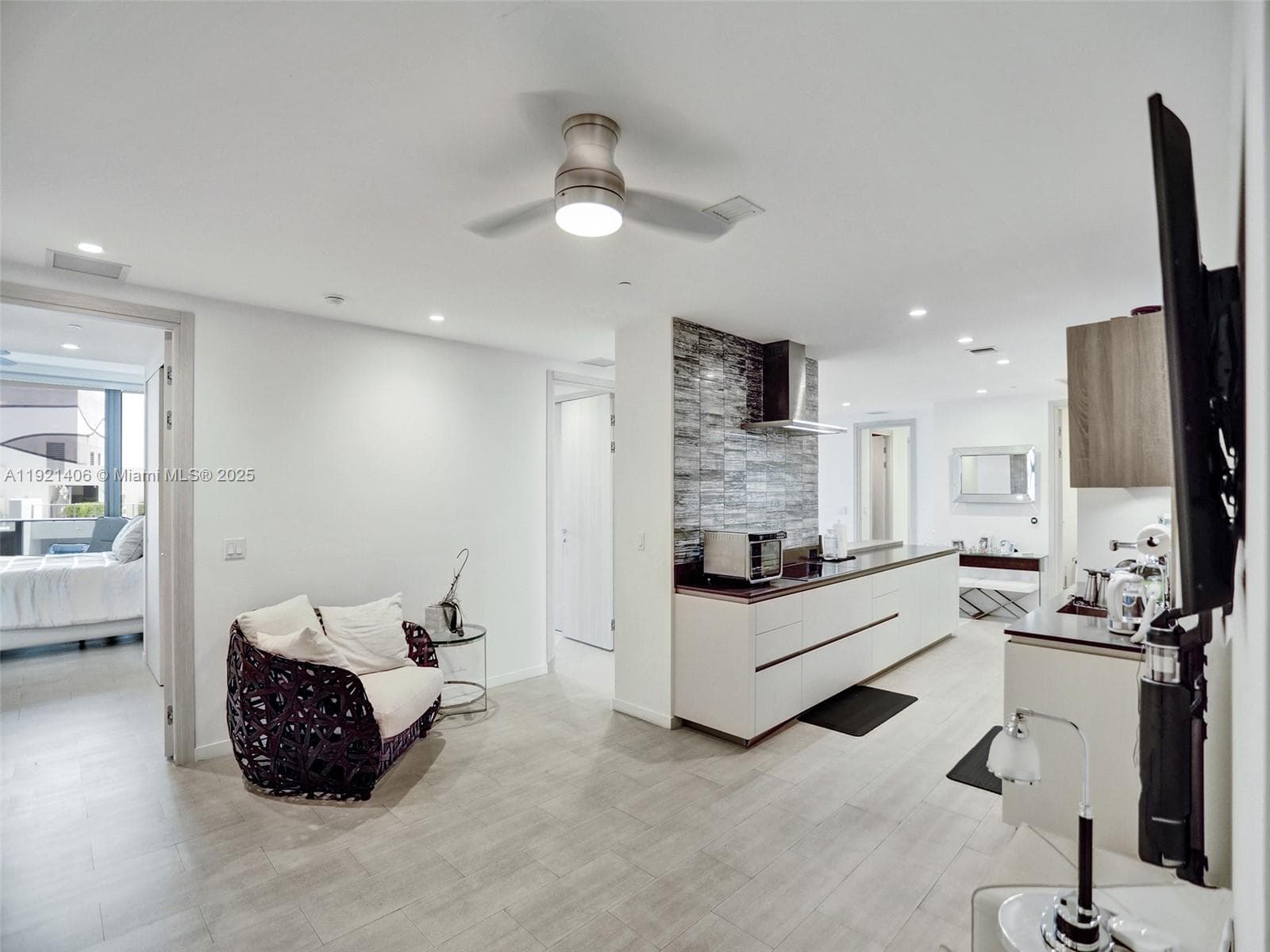 1000 Brickell Plz # PH5103, Miami, FL 33131 photo 5