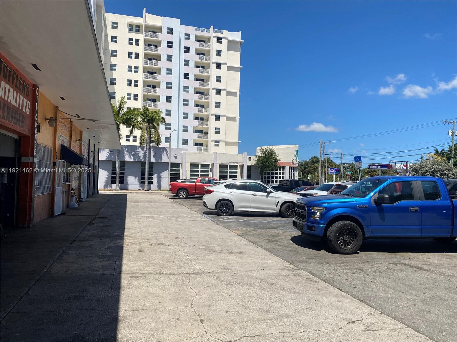 2300 NW 17th St, Miami FL 33142 photo 5