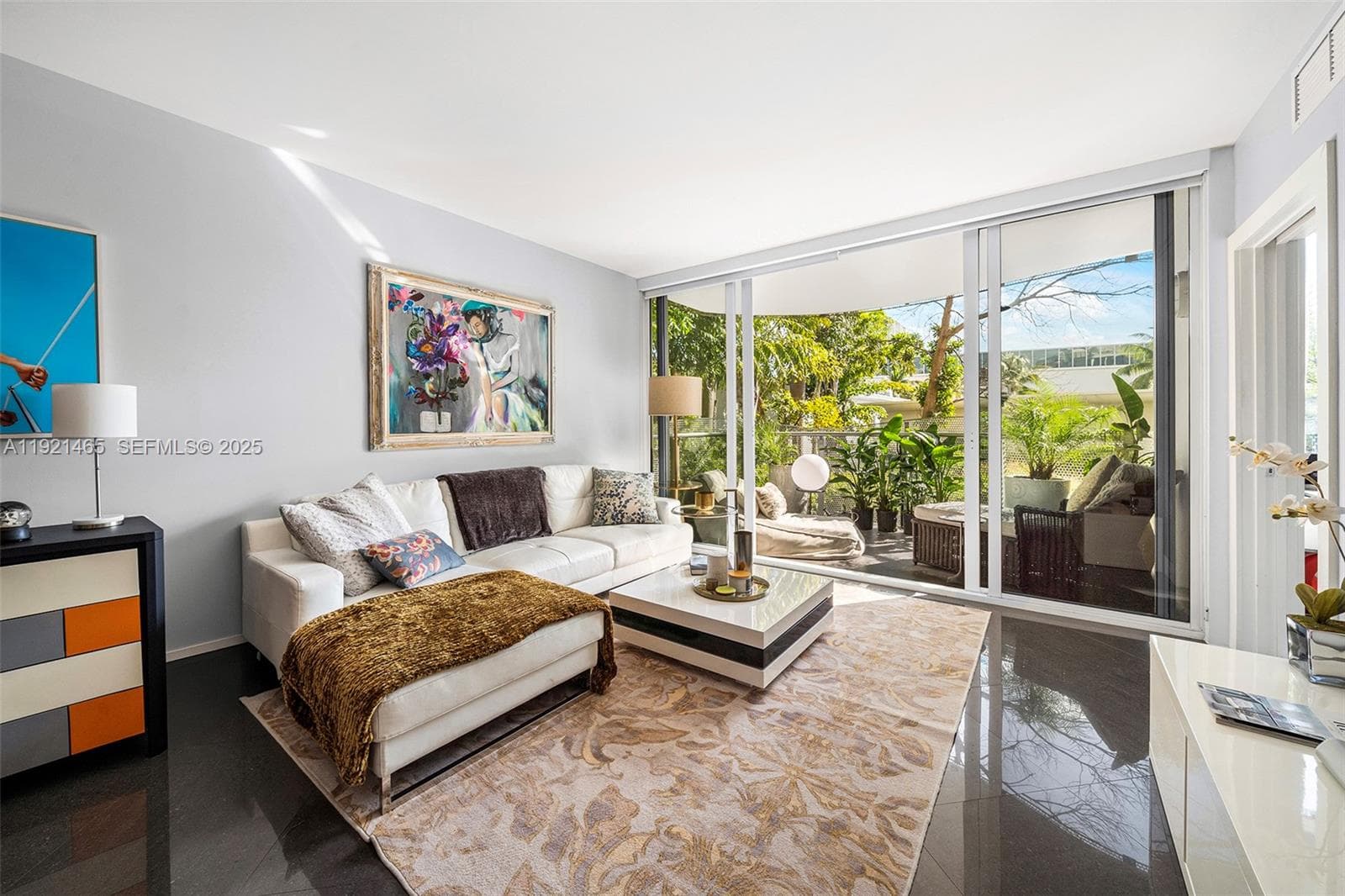 2155 Washington Ct # 205, Miami Beach FL 33139 photo 2