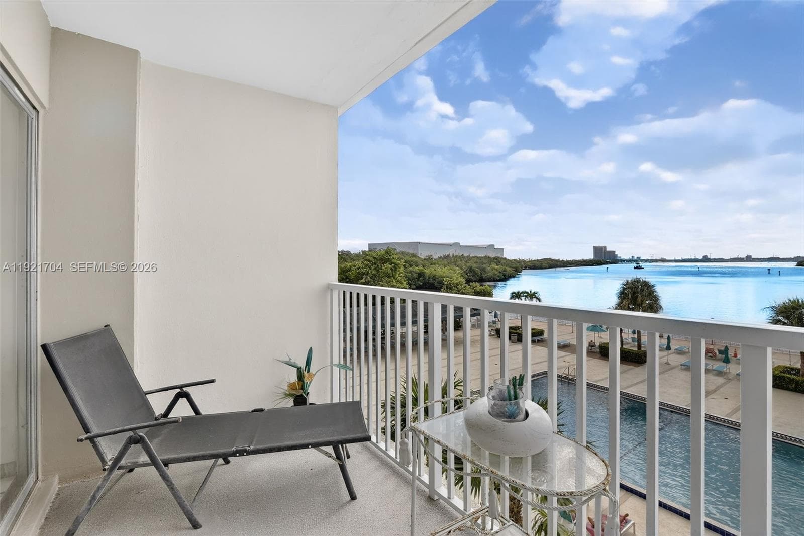 300 Bayview Dr # 308, Sunny Isles Beach FL 33160 photo 3