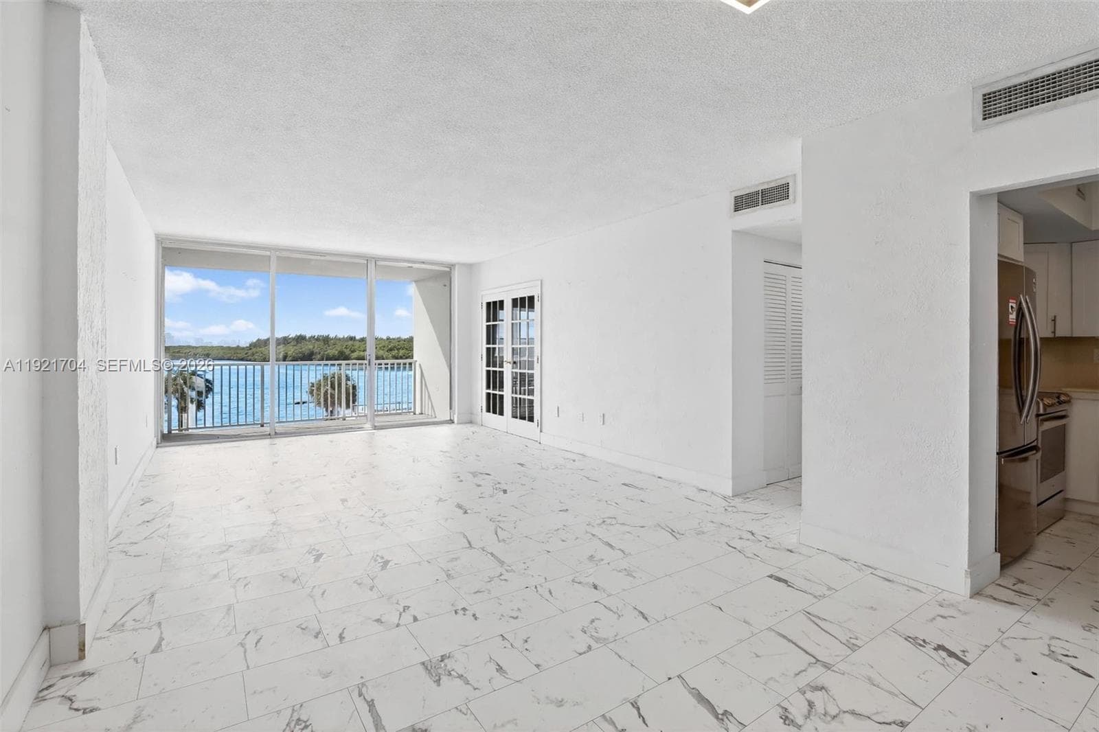 300 Bayview Dr # 308, Sunny Isles Beach FL 33160 photo 5