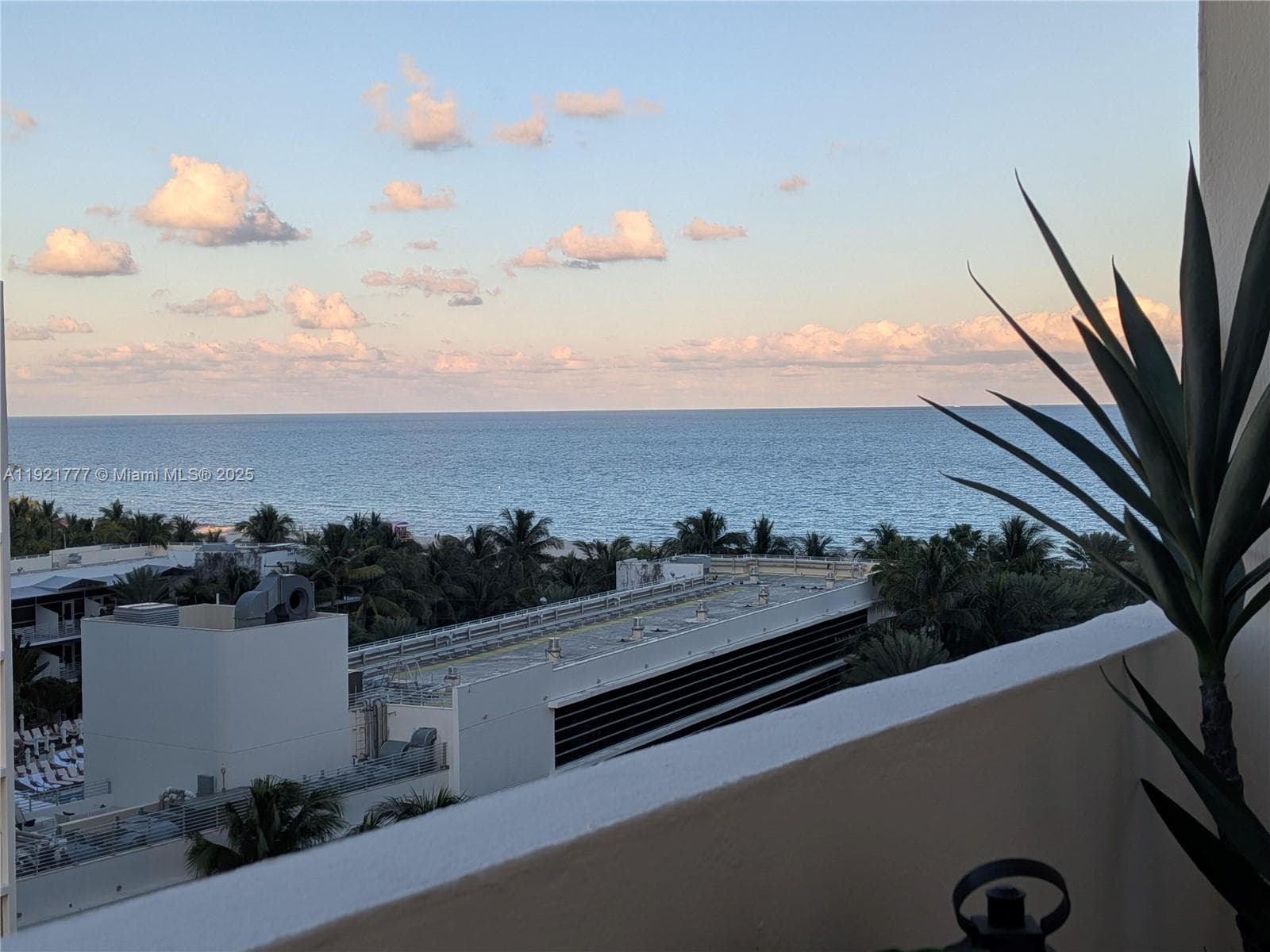 100 Lincoln Rd # 904, Miami Beach FL 33139 photo 3