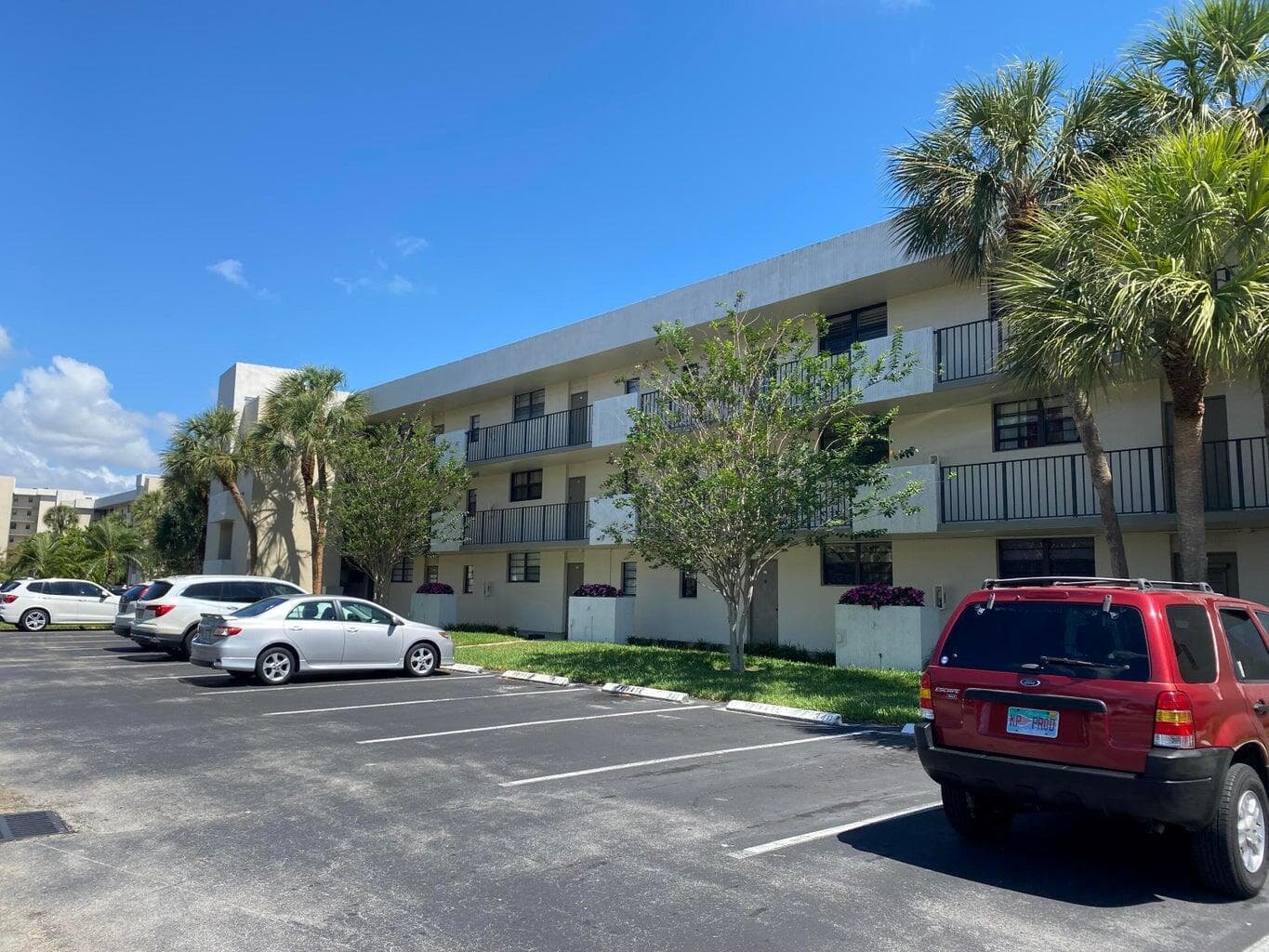 2420 Deer Creek Country Club Boulevard # 302-d, Deerfield Beach FL 33442 photo 2