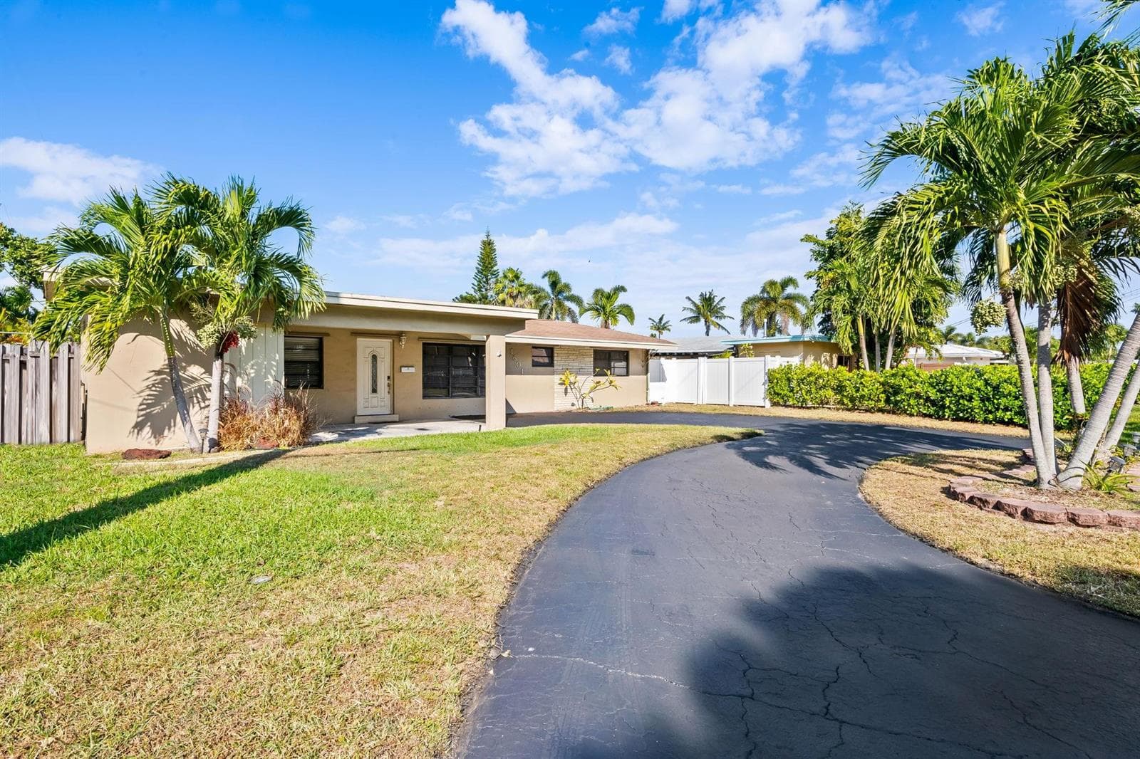 1601 NE 63rd Street, Fort Lauderdale FL 33334 photo 4